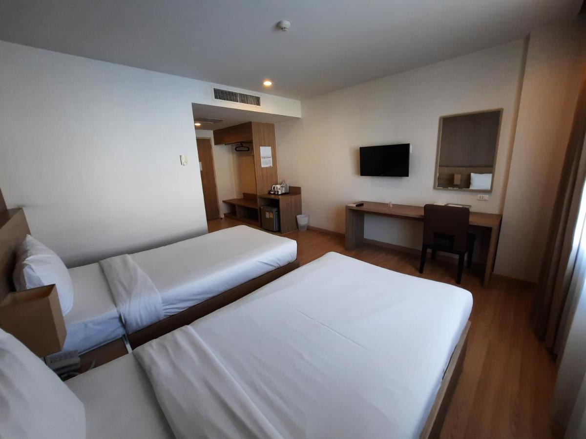 Leosor Hotel Nakhon Ratchasima Exterior photo