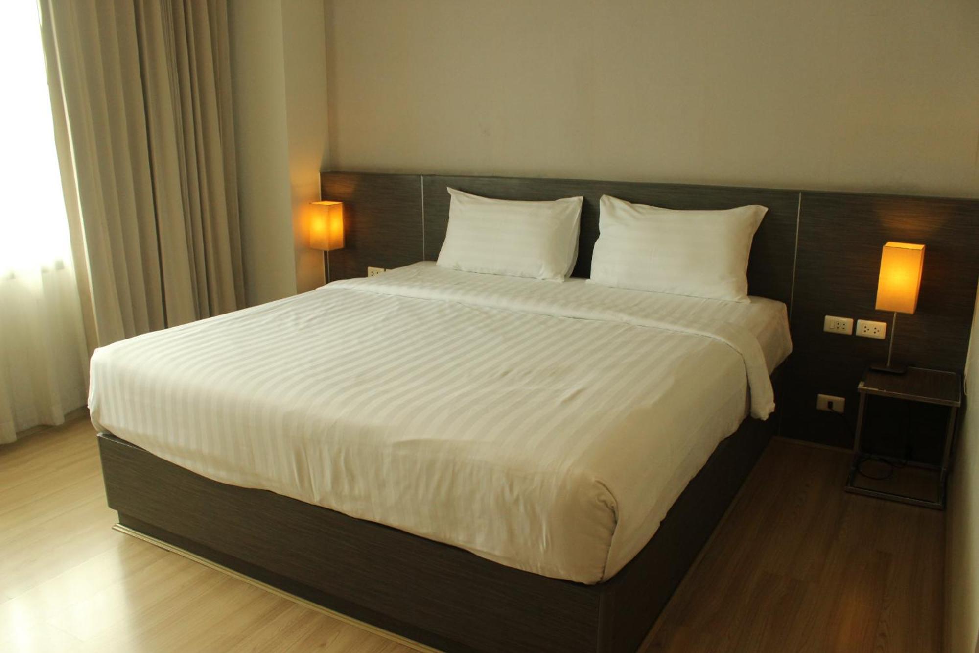 Leosor Hotel Nakhon Ratchasima Exterior photo