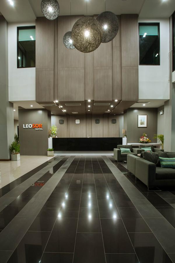 Leosor Hotel Nakhon Ratchasima Exterior photo