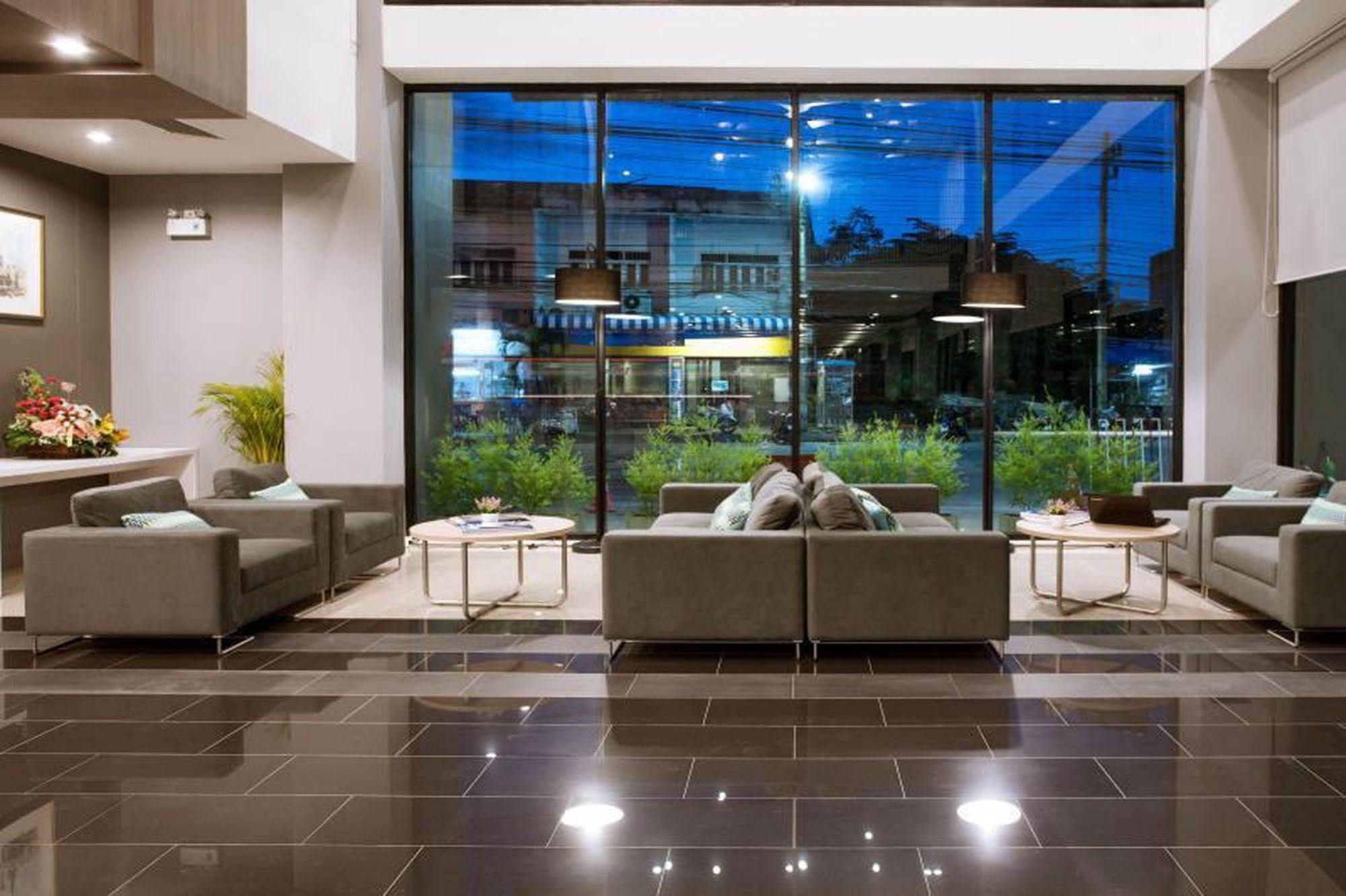 Leosor Hotel Nakhon Ratchasima Exterior photo