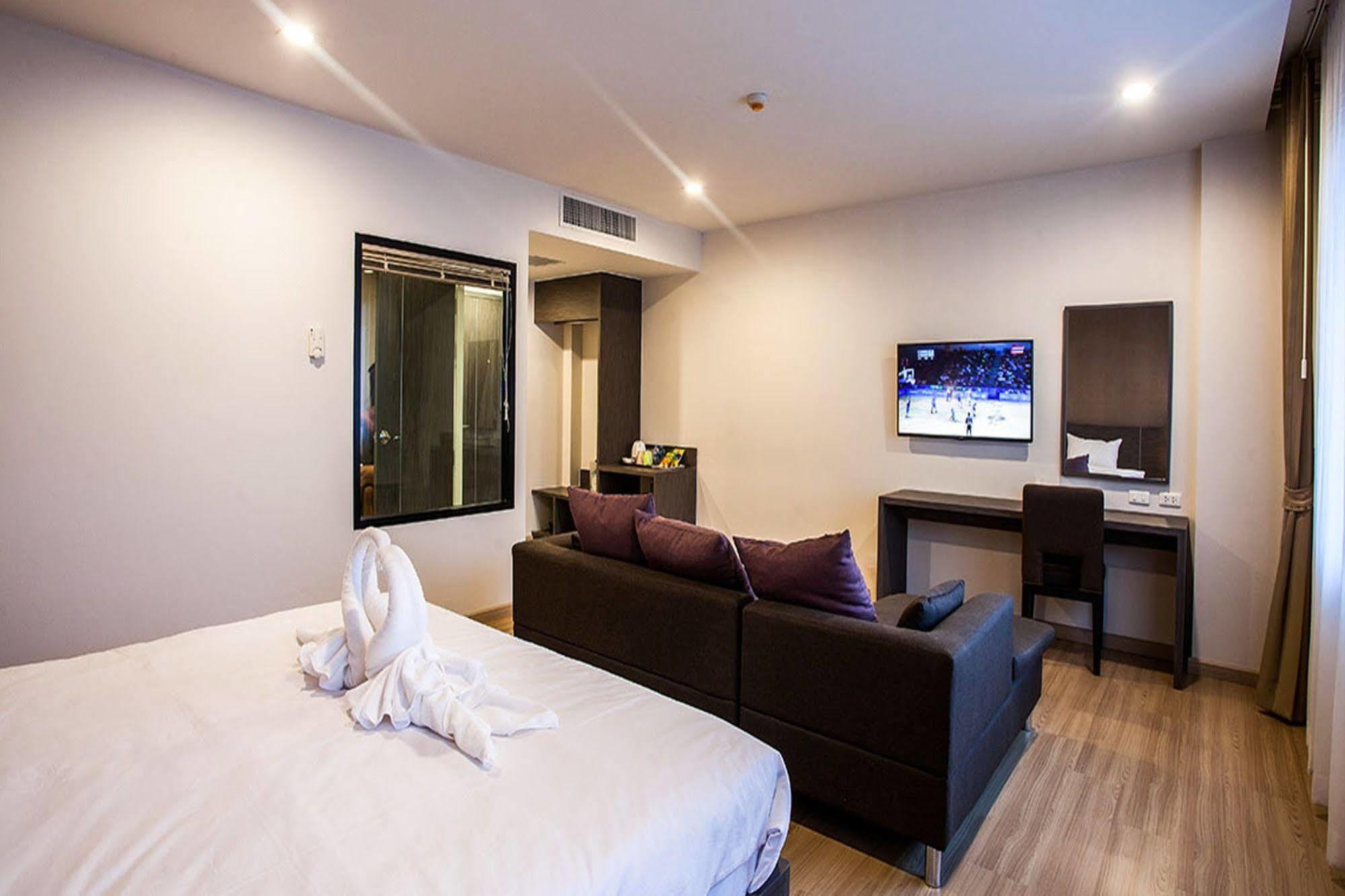 Leosor Hotel Nakhon Ratchasima Exterior photo