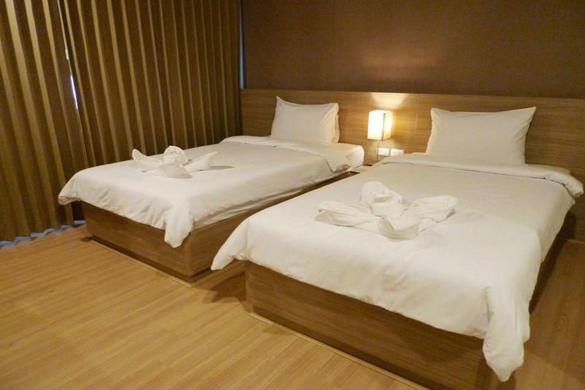 Leosor Hotel Nakhon Ratchasima Exterior photo